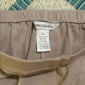 Papers & Dammans Women's Tan Trousers